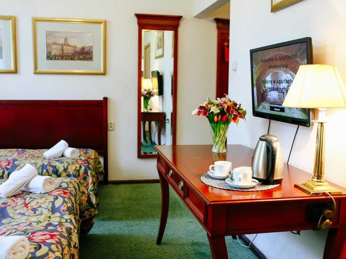 Miodosytnia Aparthotel Краков Экстерьер фото