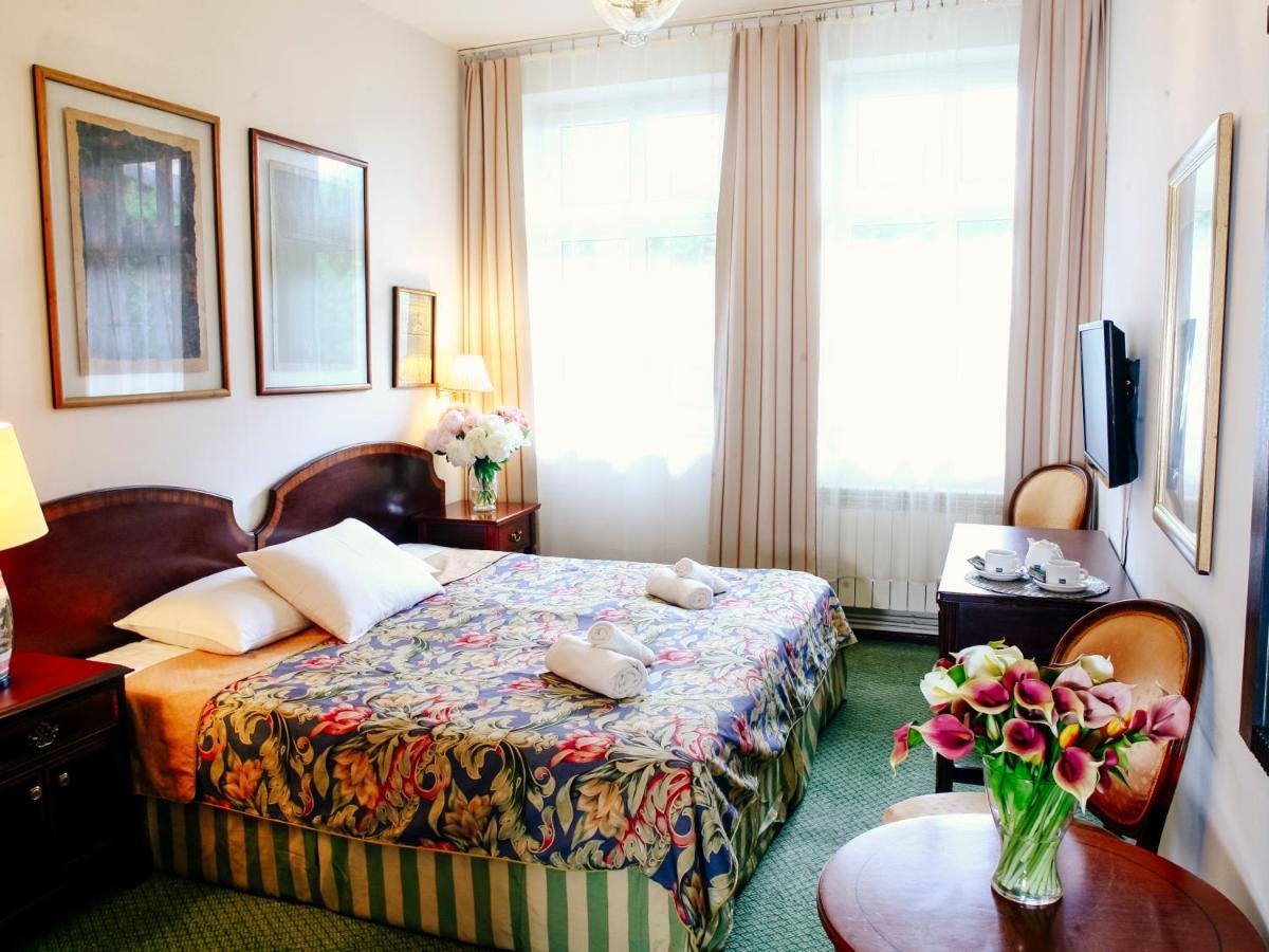 Miodosytnia Aparthotel Краков Экстерьер фото