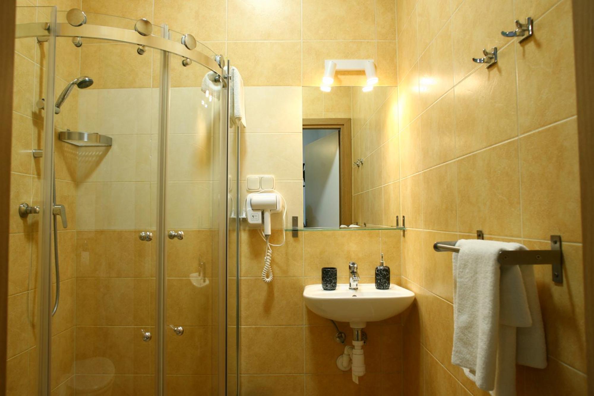 Miodosytnia Aparthotel Краков Экстерьер фото